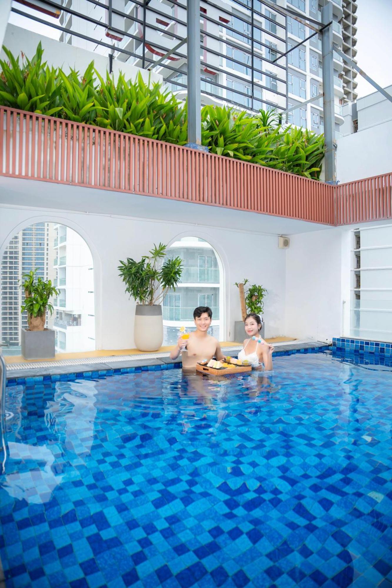 Khách sạn Tgt 4*